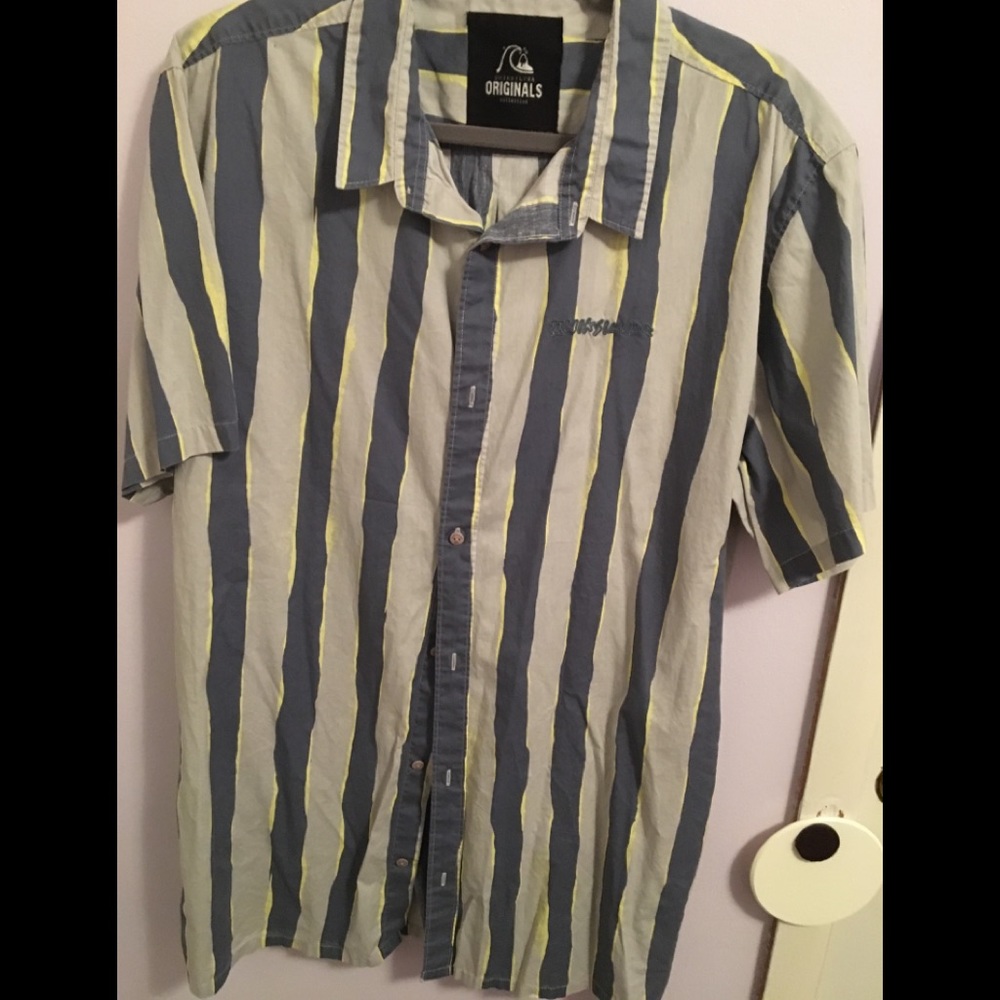 Quiksilver button up